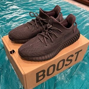 Yeezy 350 V2 Static BlackNon Reflective